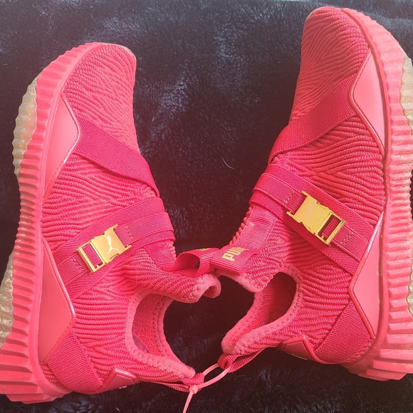 puma defy mid athletic